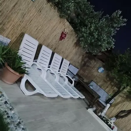 Yesil *